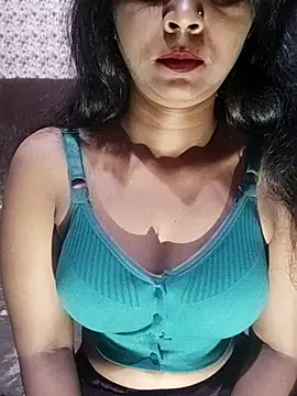 Snapshot of Ayesha_Khan1 chatting on 04/16/26, 10:34 Ayesha Khan1 online show from 04/16/26, 10:34