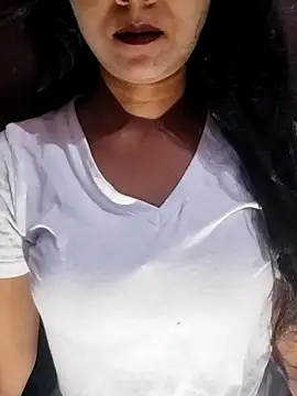 Snapshot of Ayesha_Khan1 chatting on 04/17/26, 10:40 Ayesha Khan1 online show from 04/17/26, 10:40