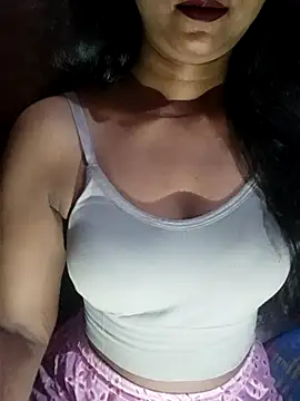 Snapshot of Ayesha_Khan1 chatting on 04/25/26, 12:57 Ayesha Khan1 online show from 04/25/26, 12:57