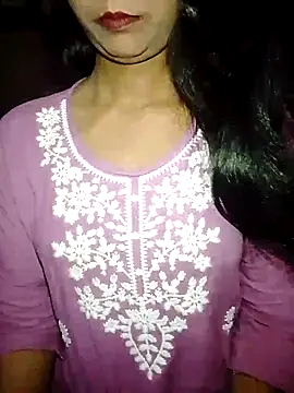 Snapshot of Ayesha_Khan1 chatting on 05/11/26, 12:11 Ayesha Khan1 online show from 05/11/26, 12:11