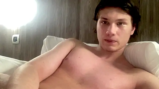 Snapshot of Calvin_win chatting on 02/15/26, 07:54 Calvin win online show from 02/15/26, 07:54