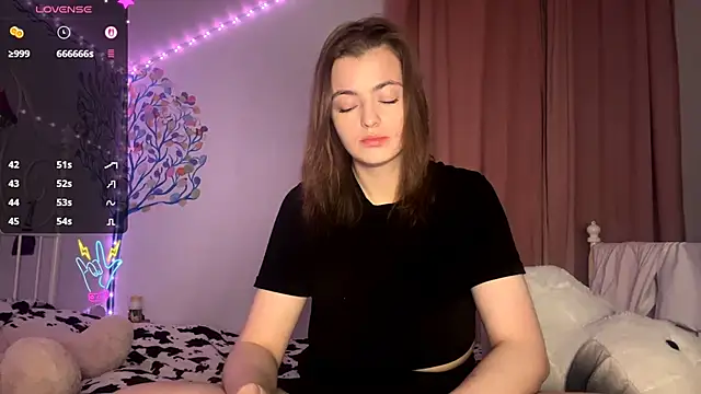 Snapshot of MistressBabe chatting on 04/09/26, 05:51 MistressBabe online show from 04/09/26, 05:51