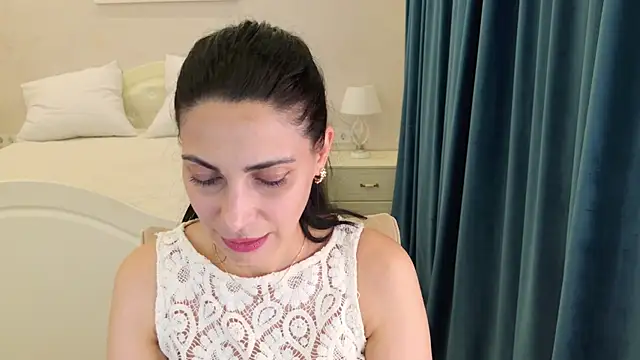 Snapshot of LovelyBeatrice chatting on 06/20/26, 06:33 LovelyBeatrice online show from 06/20/26, 06:33