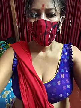Snapshot of Little-Roshni chatting on 07/16/26, 06:03 Little-Roshni online show from 07/16/26, 06:03