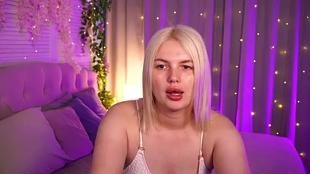 AmeliaWeells online show from 06/13/26, 02:20