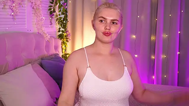 AmeliaWeells online show from 06/18/26, 09:14