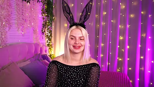 AmeliaWeells online show from 06/19/26, 02:38