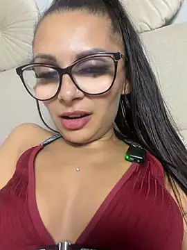 Snapshot of HiddendesireXO01 chatting on 06/26/26, 07:18 HiddendesireXO01 online show from 06/26/26, 07:18