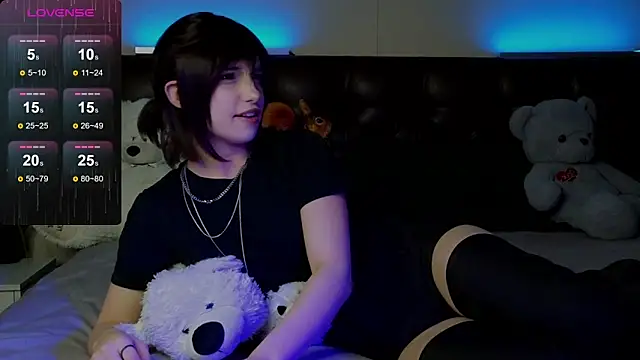 Snapshot of m_Suika_m chatting on 02/06/26, 02:53 m Suika m online show from 02/06/26, 02:53