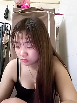 Snapshot of Pinks_cool chatting on 03/05/26, 04:08 Pinks cool online show from 03/05/26, 04:08