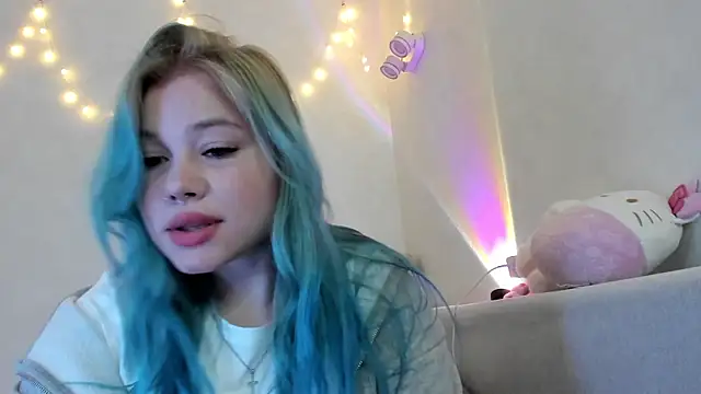 Lulu Di online show from 05/13/26, 09:11