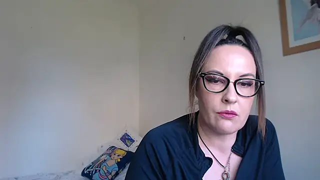 Snapshot of PsychicDominatrix chatting on 04/10/26, 11:15 PsychicDominatrix online show from 04/10/26, 11:15