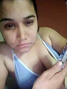 Snapshot of danagon16 chatting on 02/02/26, 04:11 danagon16 online show from 02/02/26, 04:11