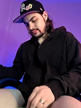 Derek Vow online show from 05/04/26, 11:01