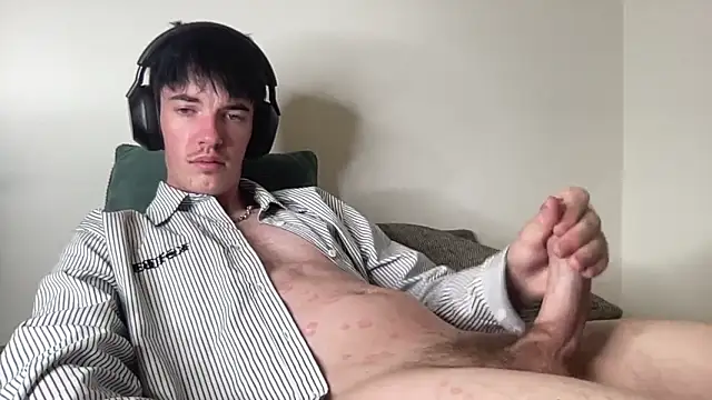 Snapshot of NovaTwinkx chatting on 02/01/26, 07:29 NovaTwinkx online show from 02/01/26, 07:29