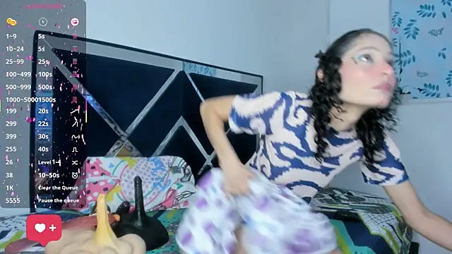 Ninna Vergara online show from 03/03/26, 01:23