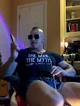 Snapshot of daddydonkey84 chatting on 05/25/26, 03:12 daddydonkey84 online show from 05/25/26, 03:12