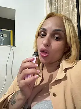 Snapshot of BABYKALLY_ chatting on 01/19/26, 07:23 BABYKALLY online show from 01/19/26, 07:23