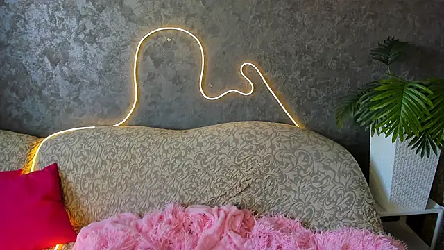 Snapshot of Dream_Olivia chatting on 02/20/26, 06:26 Dream Olivia online show from 02/20/26, 06:26