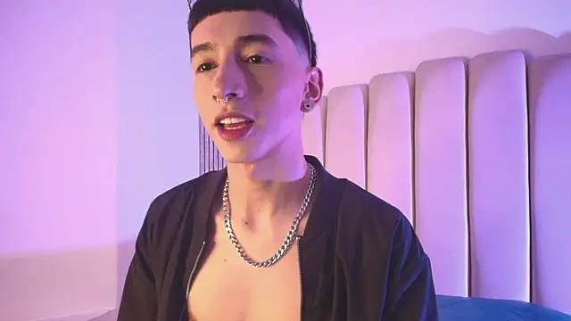 lian cameron online show from 06/16/26, 03:31