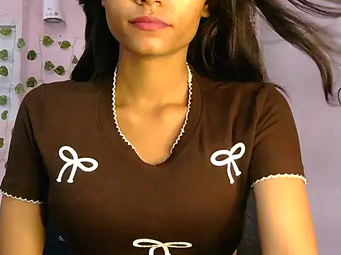 angelpriya  online show from 05/05/26, 01:52