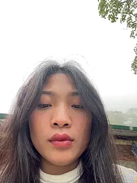 Snapshot of Lyn-be99 chatting on 02/14/26, 03:25 Lyn-be99 online show from 02/14/26, 03:25