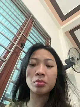 Snapshot of Lyn-be99 chatting on 02/16/26, 12:29 Lyn-be99 online show from 02/16/26, 12:29