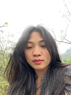 Snapshot of Lyn-be99 chatting on 03/06/26, 02:30 Lyn-be99 online show from 03/06/26, 02:30