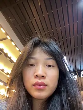 Lyn-be99 online show from 06/09/26, 11:49