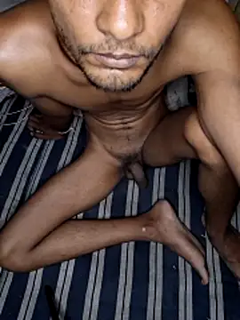 Snapshot of Ayush281999 chatting on 06/16/26, 05:26 Ayush281999 online show from 06/16/26, 05:26