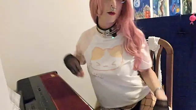 Snapshot of Miaxma chatting on 05/02/26, 06:24 Miaxma online show from 05/02/26, 06:24