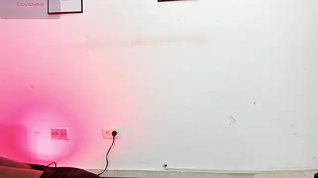 DomenicaW online show from 03/13/26, 02:51