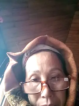 Snapshot of yoyosexy11 chatting on 03/06/26, 03:47 yoyosexy11 online show from 03/06/26, 03:47