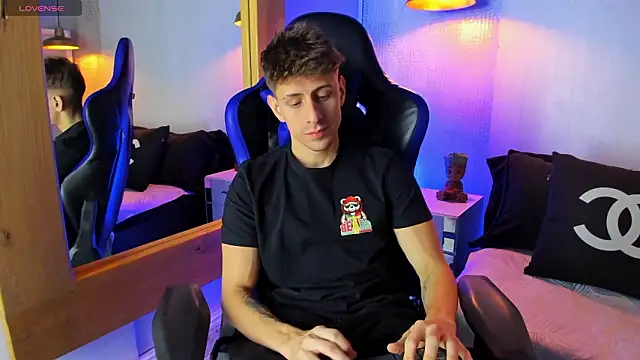 Snapshot of Jasper__jones chatting on 03/08/26, 09:07 Jasper jones online show from 03/08/26, 09:07