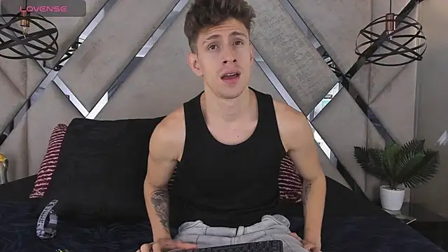 Snapshot of Jasper__jones chatting on 03/10/26, 02:22 Jasper jones online show from 03/10/26, 02:22