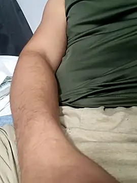 Snapshot of Ryzca chatting on 02/02/26, 10:52 Ryzca online show from 02/02/26, 10:52