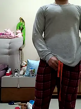 Snapshot of Ryzca chatting on 02/08/26, 02:37 Ryzca online show from 02/08/26, 02:37