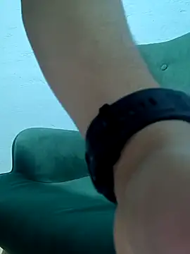 Snapshot of Ryzca chatting on 02/20/26, 12:18 Ryzca online show from 02/20/26, 12:18