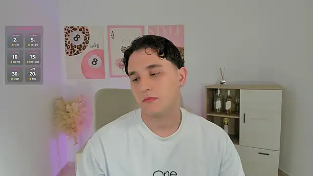 Massimo Fiore online show from 03/17/26, 08:12