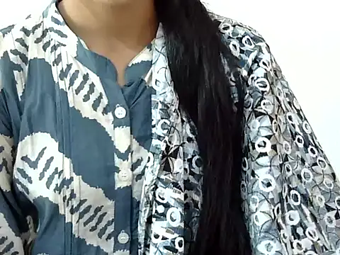 Snapshot of Khushi_v chatting on 02/24/26, 10:57 Khushi v online show from 02/24/26, 10:57