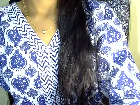 Snapshot of Khushi_v chatting on 03/12/26, 05:41 Khushi v online show from 03/12/26, 05:41