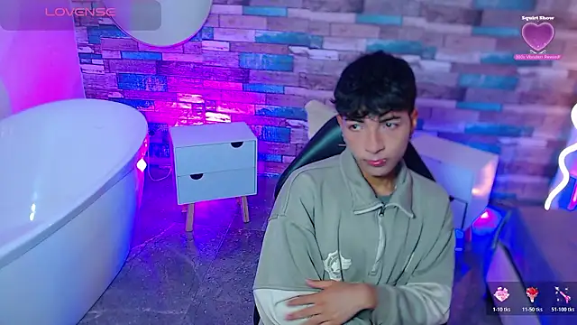 Snapshot of osamu_tay chatting on 03/11/26, 12:00 osamu tay online show from 03/11/26, 12:00