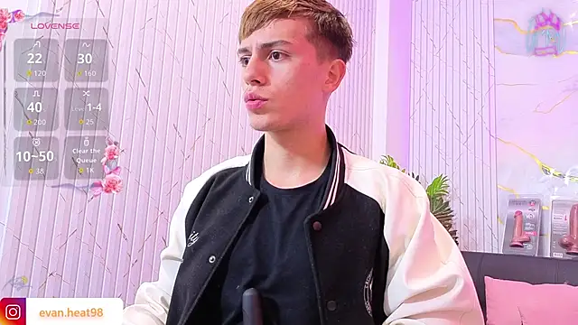 EVAN TAY online show from 05/03/26, 03:12