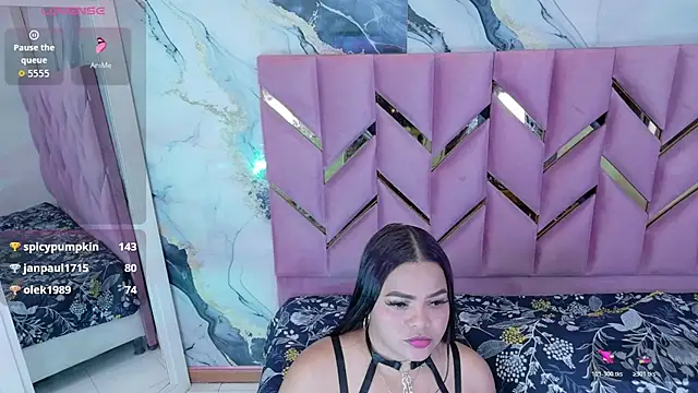 Snapshot of Rizantella chatting on 03/19/26, 02:48 Rizantella online show from 03/19/26, 02:48