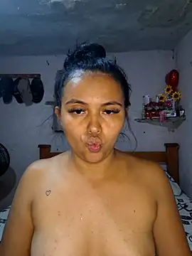 Snapshot of Daniela_Cruz_ chatting on 06/23/26, 02:59 Daniela Cruz online show from 06/23/26, 02:59