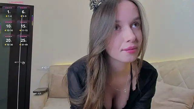 SweetSolana online show from 06/15/26, 11:18