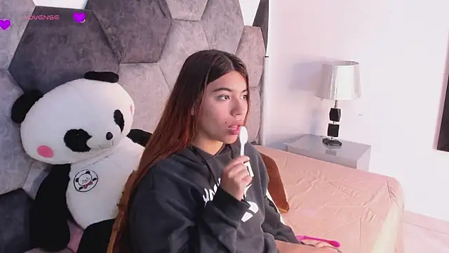 DulceJones online show from 03/08/26, 08:56