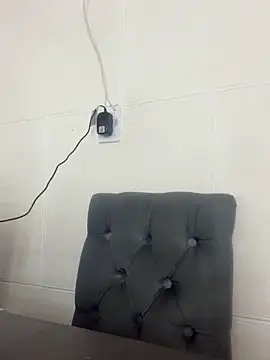 Jimena luvv online show from 02/09/26, 05:22