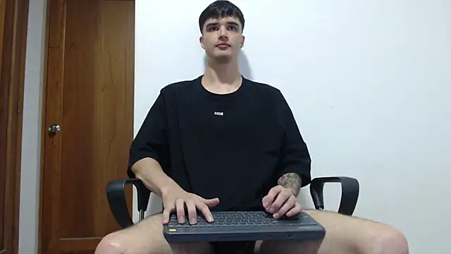 Snapshot of joseh0se chatting on 05/01/26, 12:15 joseh0se online show from 05/01/26, 12:15