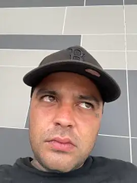 Snapshot of tyd247 chatting on 02/03/26, 02:10 tyd247 online show from 02/03/26, 02:10